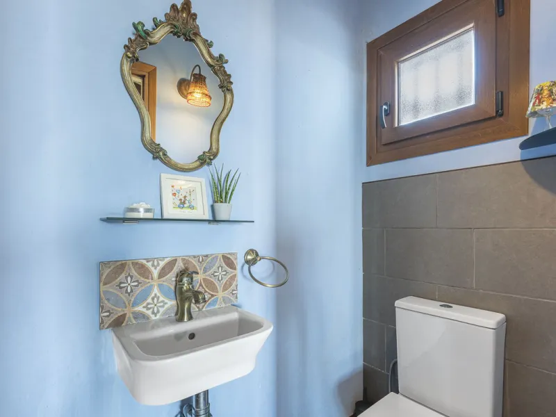 There are beautiful houses… and then there are places that create a special feeling from the very first moment.