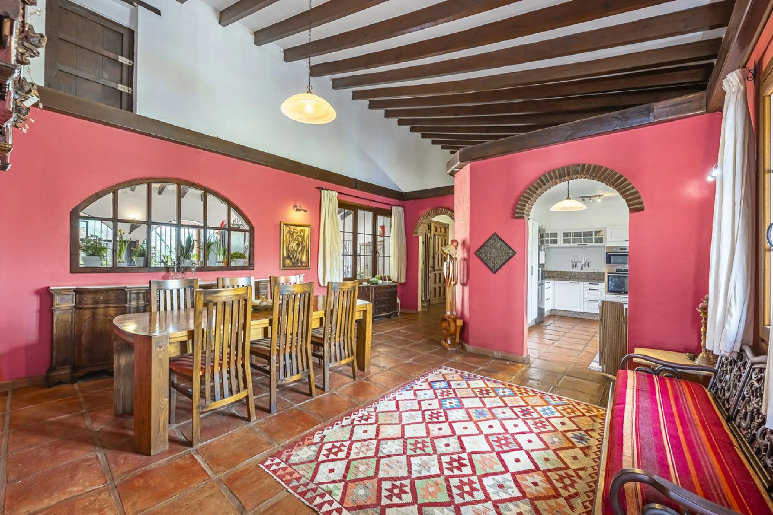There are beautiful houses… and then there are places that create a special feeling from the very first moment.