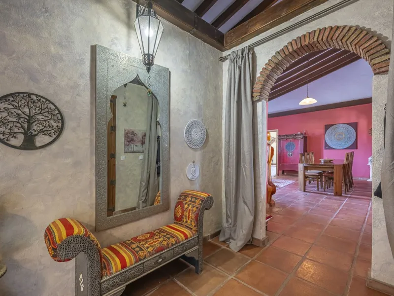 There are beautiful houses… and then there are places that create a special feeling from the very first moment.