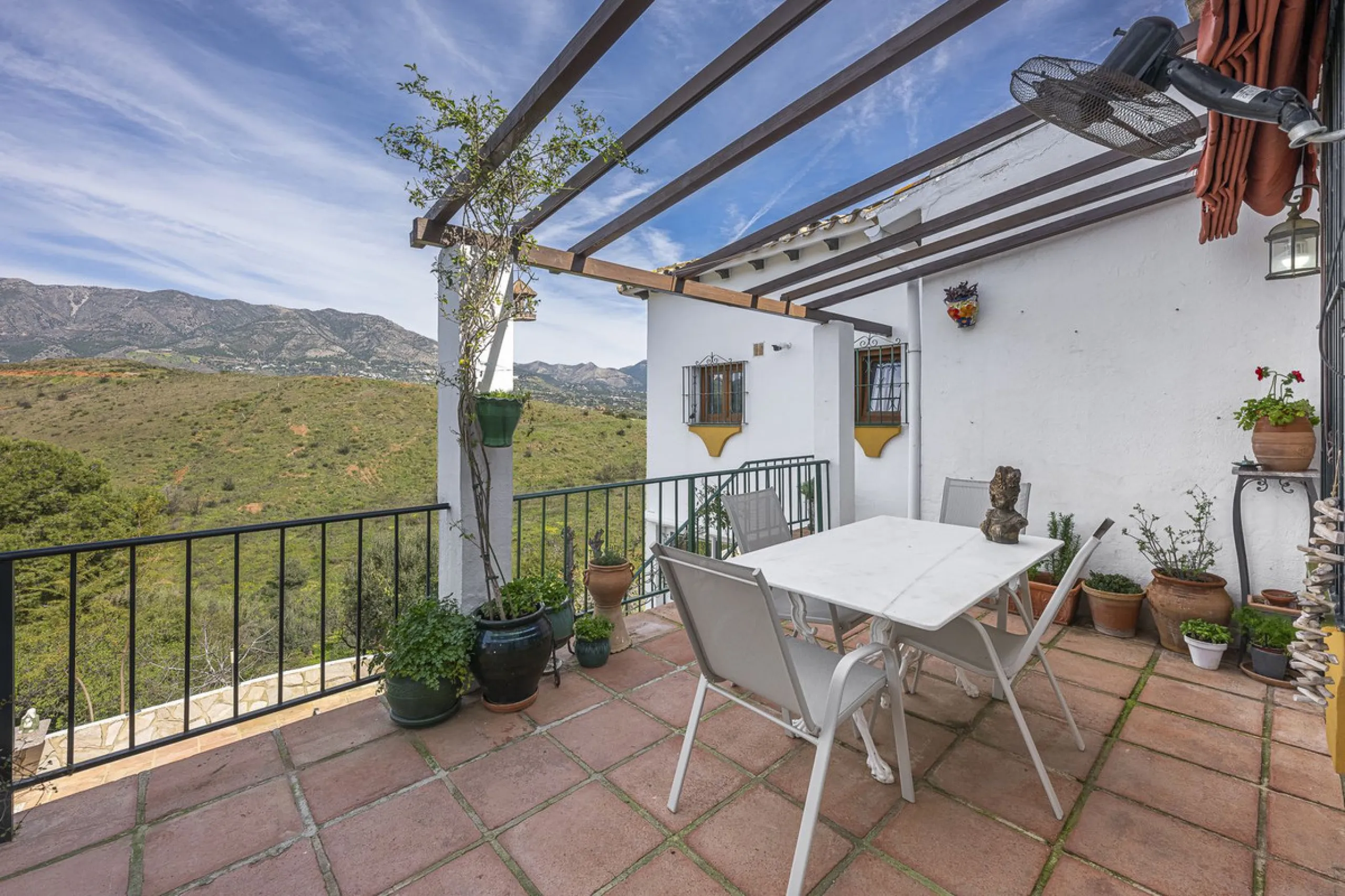 There are beautiful houses… and then there are places that create a special feeling from the very first moment.