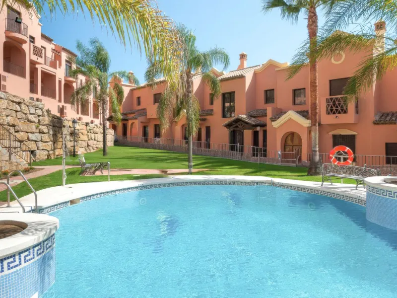 Refined Three-Bedroom Townhouse in an Exclusive Gated Community | Estepona