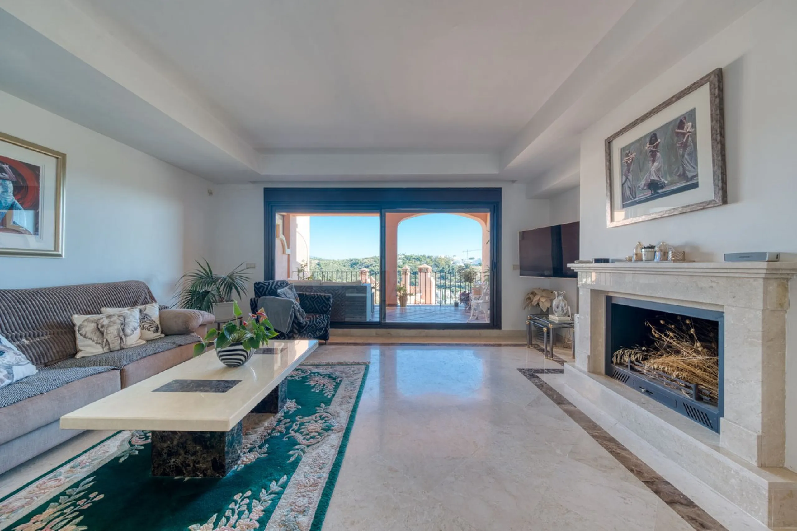 Refined Three-Bedroom Townhouse in an Exclusive Gated Community | Estepona