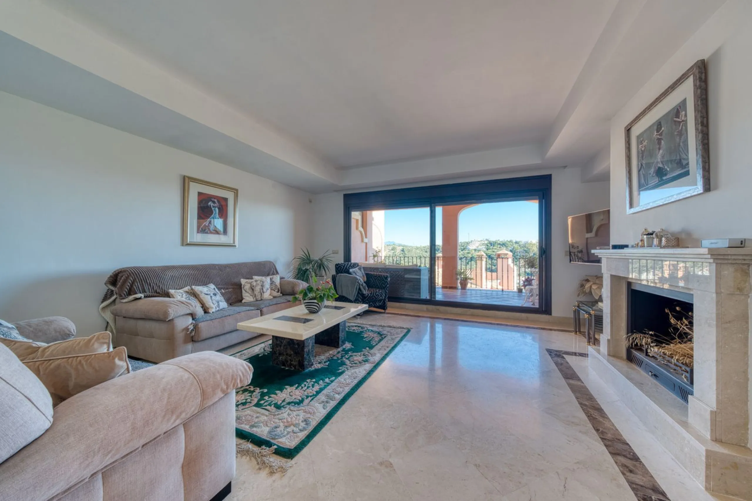 Refined Three-Bedroom Townhouse in an Exclusive Gated Community | Estepona