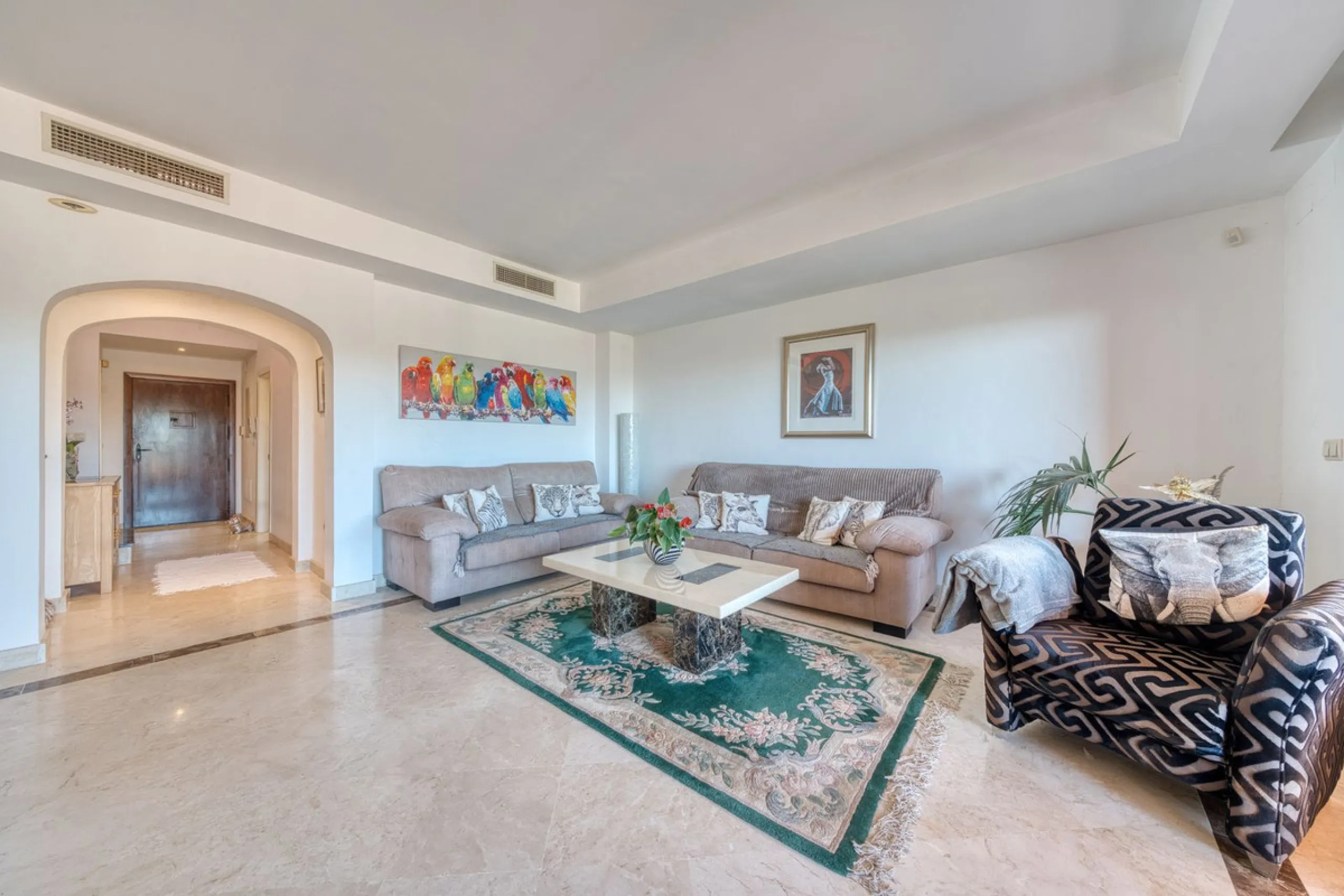 Refined Three-Bedroom Townhouse in an Exclusive Gated Community | Estepona