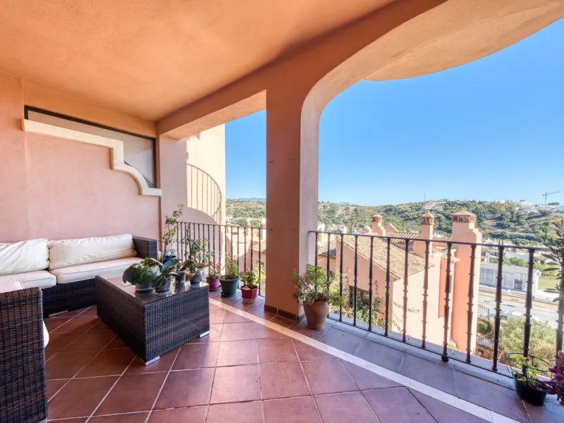 Refined Three-Bedroom Townhouse in an Exclusive Gated Community | Estepona