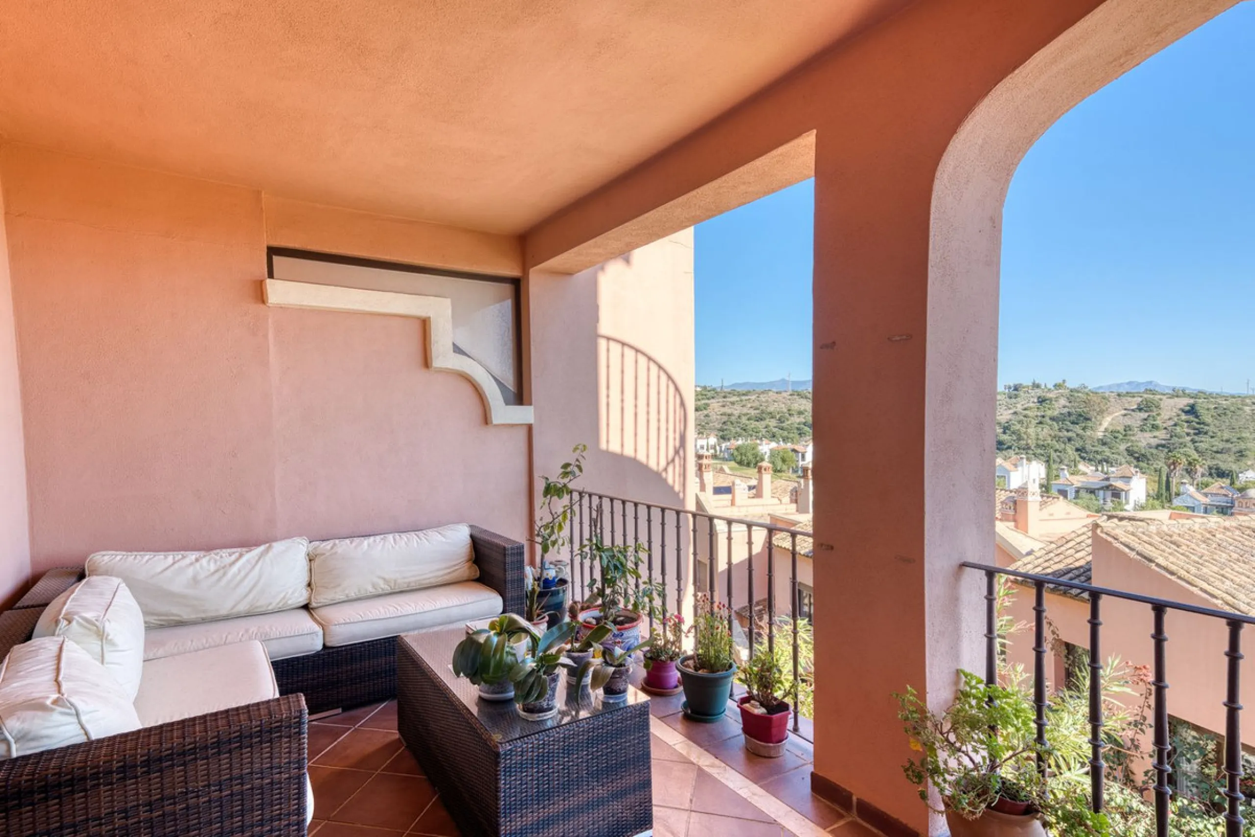 Refined Three-Bedroom Townhouse in an Exclusive Gated Community | Estepona
