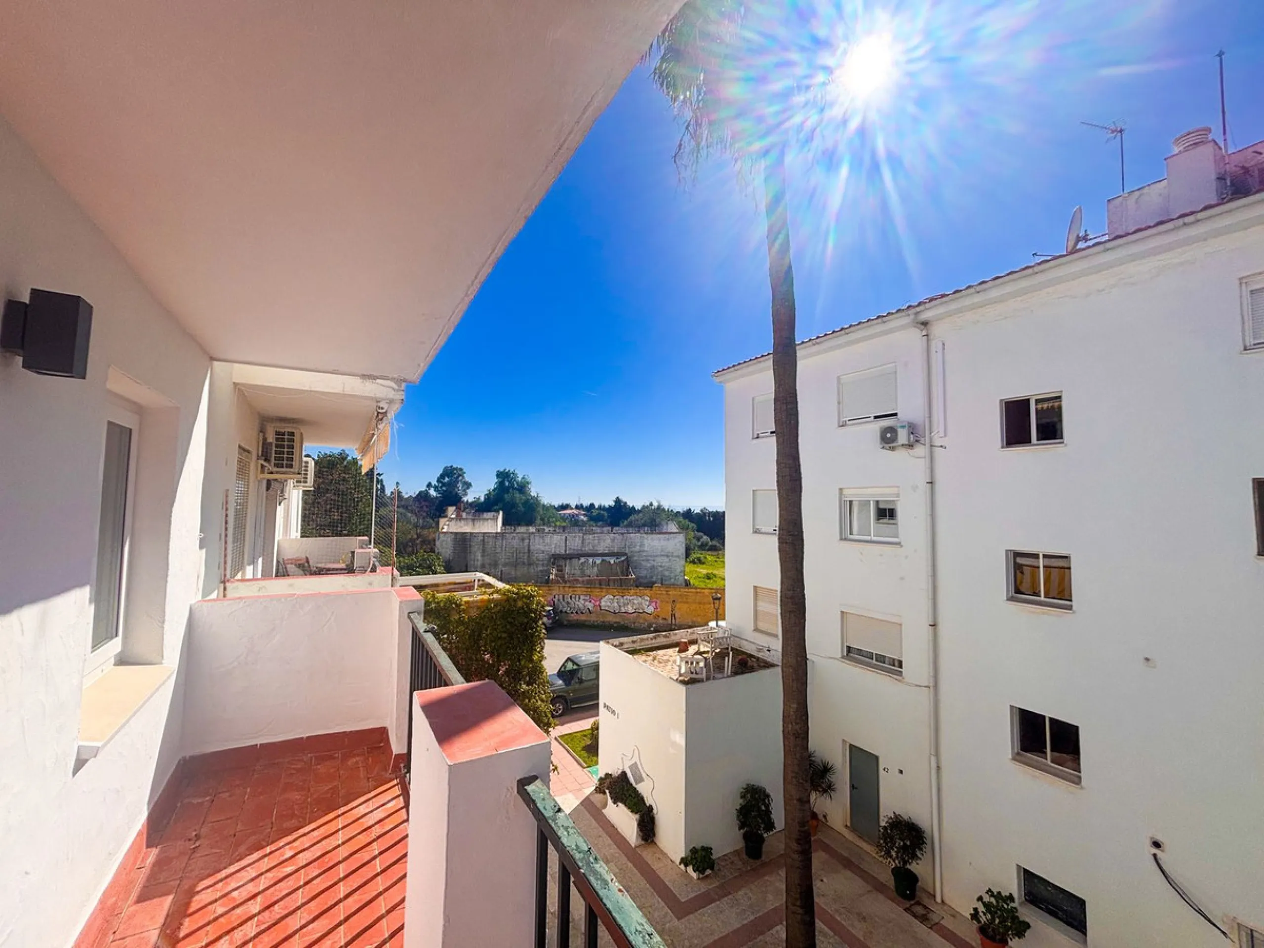 Bright and Modern 3-Bedroom Apartment in Selwo, Estepona