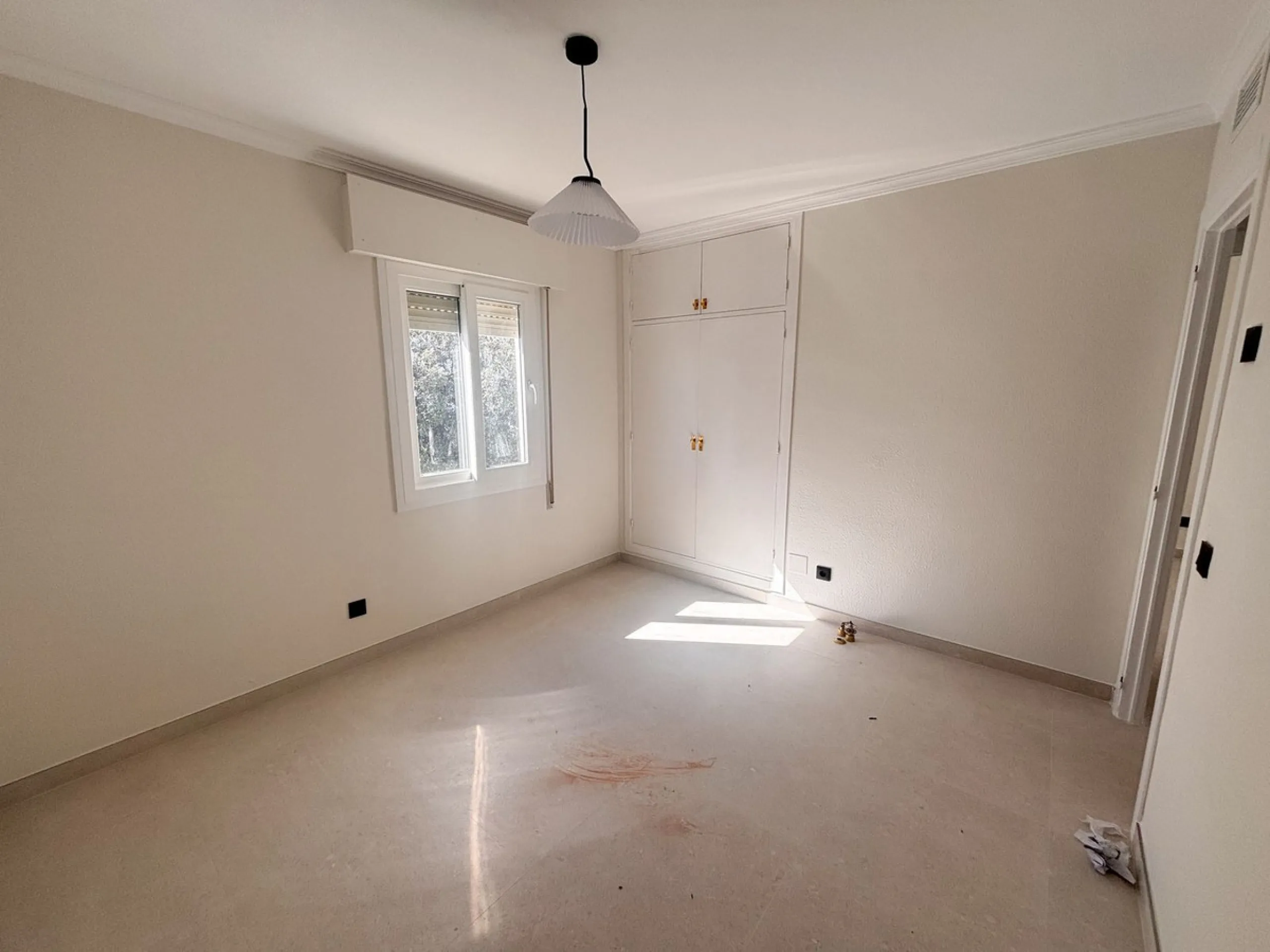Bright and Modern 3-Bedroom Apartment in Selwo, Estepona