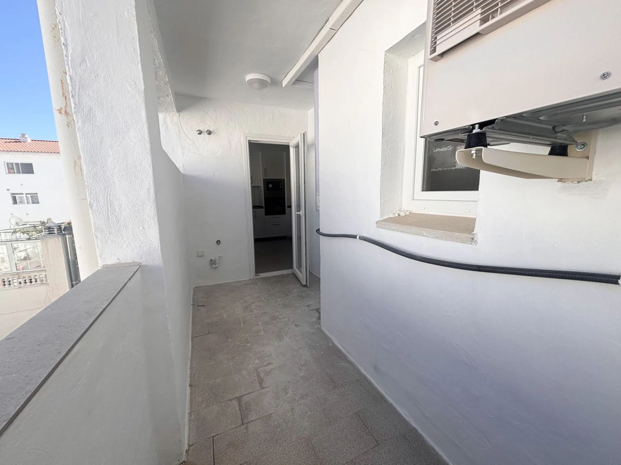 Bright and Modern 3-Bedroom Apartment in Selwo, Estepona