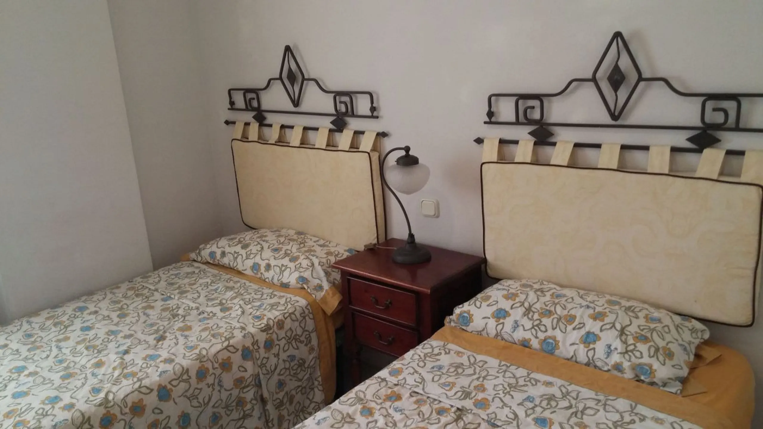 Nice apartment in the heart of Puerto Banus. Close to transport, sandy beach, restaurants and luxury stores such as El Corte Ingles. Apartment is available for rent long or short periods. It has 2 bedrooms (the master bedroom has its own bathroom).