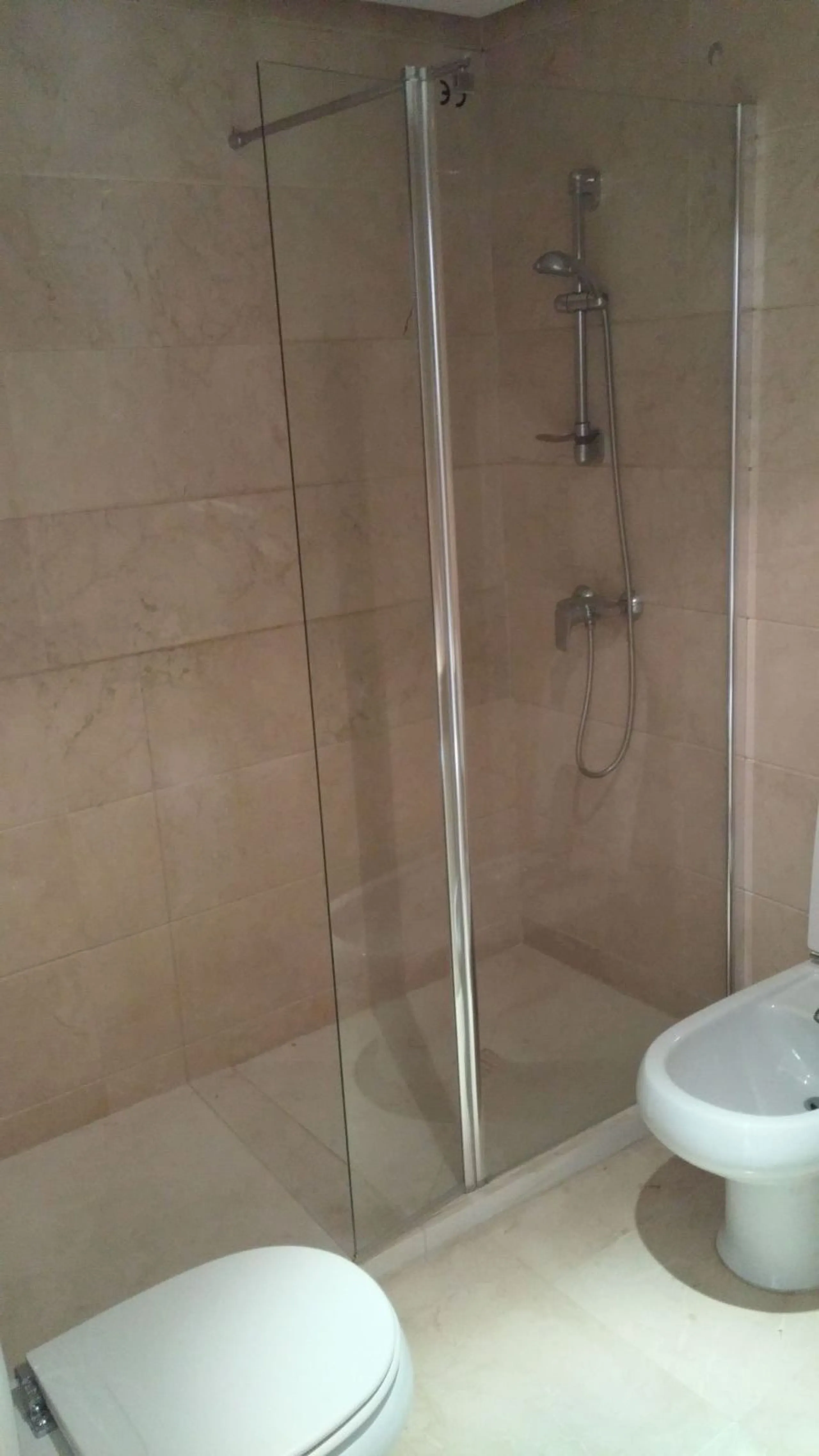 Nice apartment in the heart of Puerto Banus. Close to transport, sandy beach, restaurants and luxury stores such as El Corte Ingles. Apartment is available for rent long or short periods. It has 2 bedrooms (the master bedroom has its own bathroom).