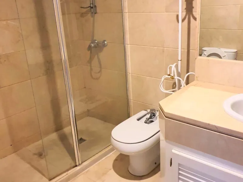 Nice apartment in the heart of Puerto Banus. Close to transport, sandy beach, restaurants and luxury stores such as El Corte Ingles. Apartment is available for rent long or short periods. It has 2 bedrooms (the master bedroom has its own bathroom).