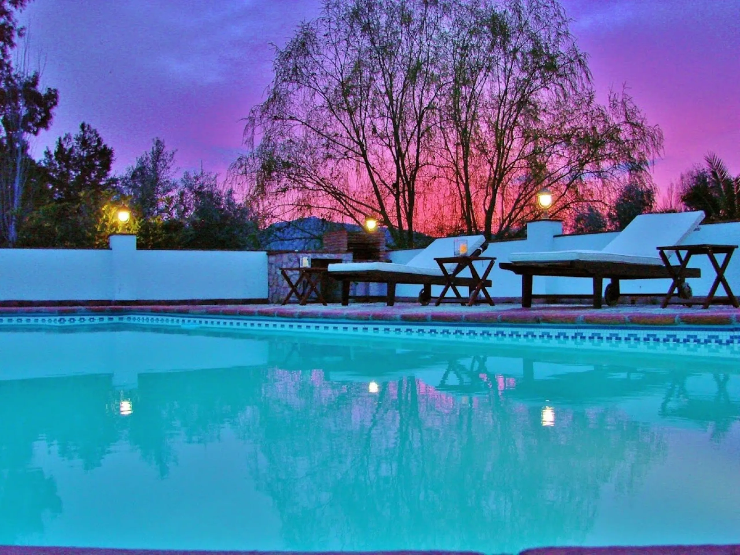 Discover the ultimate Andalusian retreat. A 4-star boutique estate offers a rare blend of historic charm and modern luxury, just 10 minutes from the iconic center of Ronda. This impeccably restored 7-bedroom Cortijo (traditional farmhouse) nestled in the 