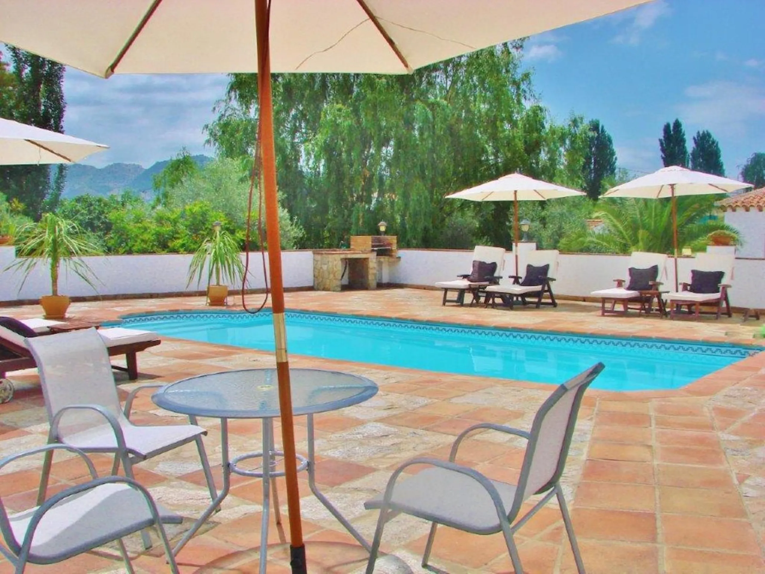 Discover the ultimate Andalusian retreat. A 4-star boutique estate offers a rare blend of historic charm and modern luxury, just 10 minutes from the iconic center of Ronda. This impeccably restored 7-bedroom Cortijo (traditional farmhouse) nestled in the 