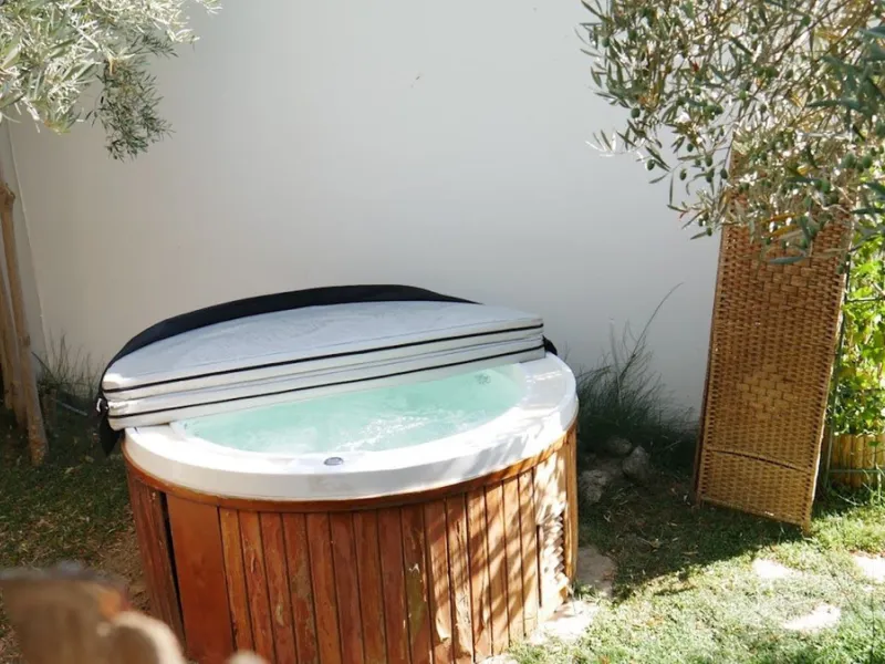 Discover the ultimate Andalusian retreat. A 4-star boutique estate offers a rare blend of historic charm and modern luxury, just 10 minutes from the iconic center of Ronda. This impeccably restored 7-bedroom Cortijo (traditional farmhouse) nestled in the 