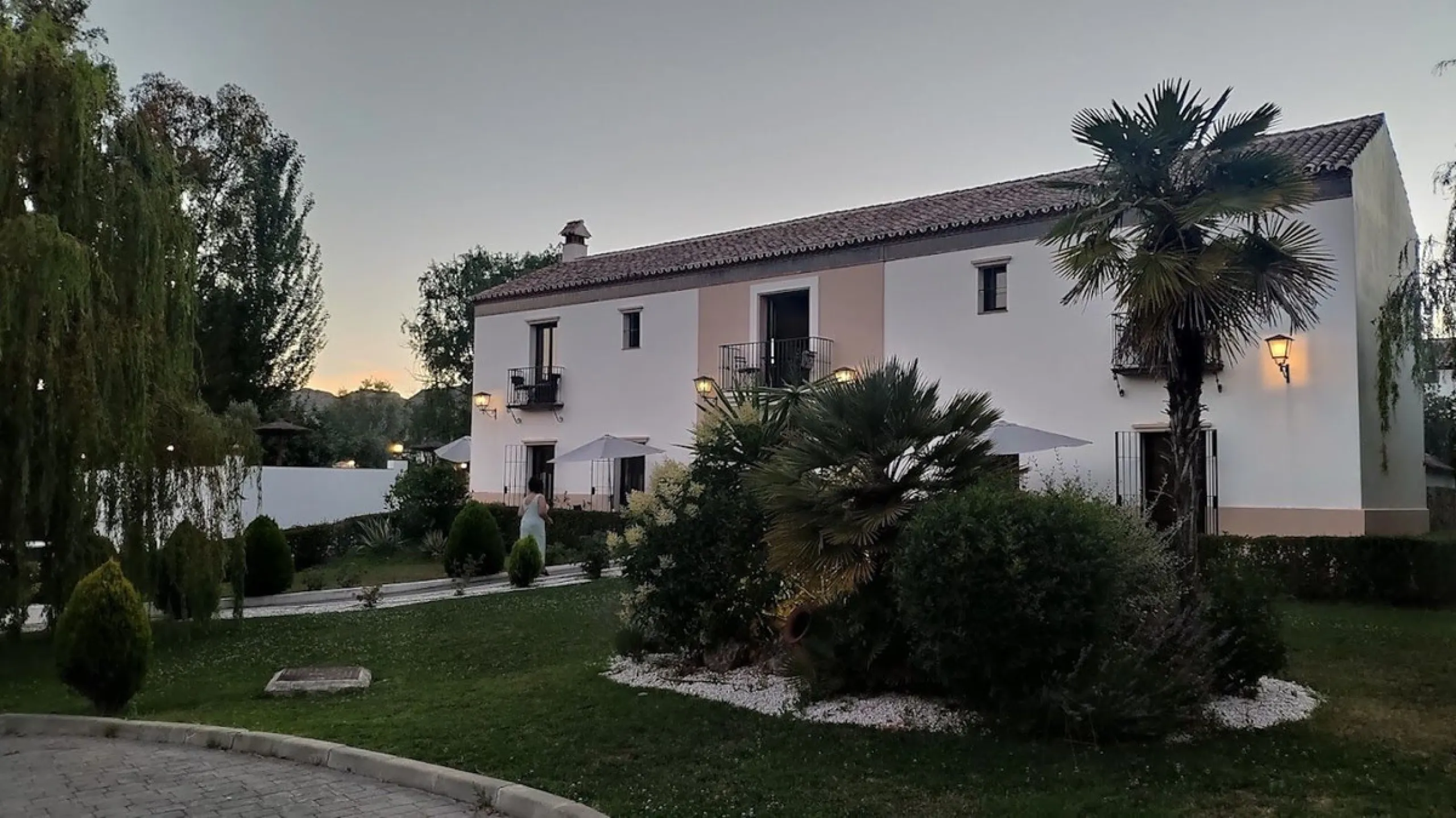 Discover the ultimate Andalusian retreat. A 4-star boutique estate offers a rare blend of historic charm and modern luxury, just 10 minutes from the iconic center of Ronda. This impeccably restored 7-bedroom Cortijo (traditional farmhouse) nestled in the 