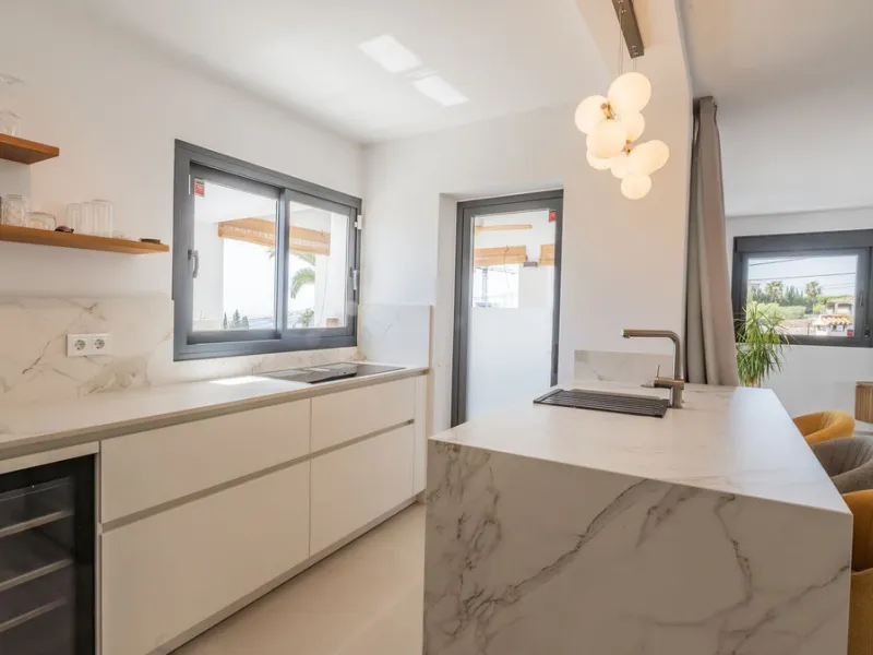 Detached villa set within an exclusive residential development, combining tranquillity, privacy and an unbeatable location.
