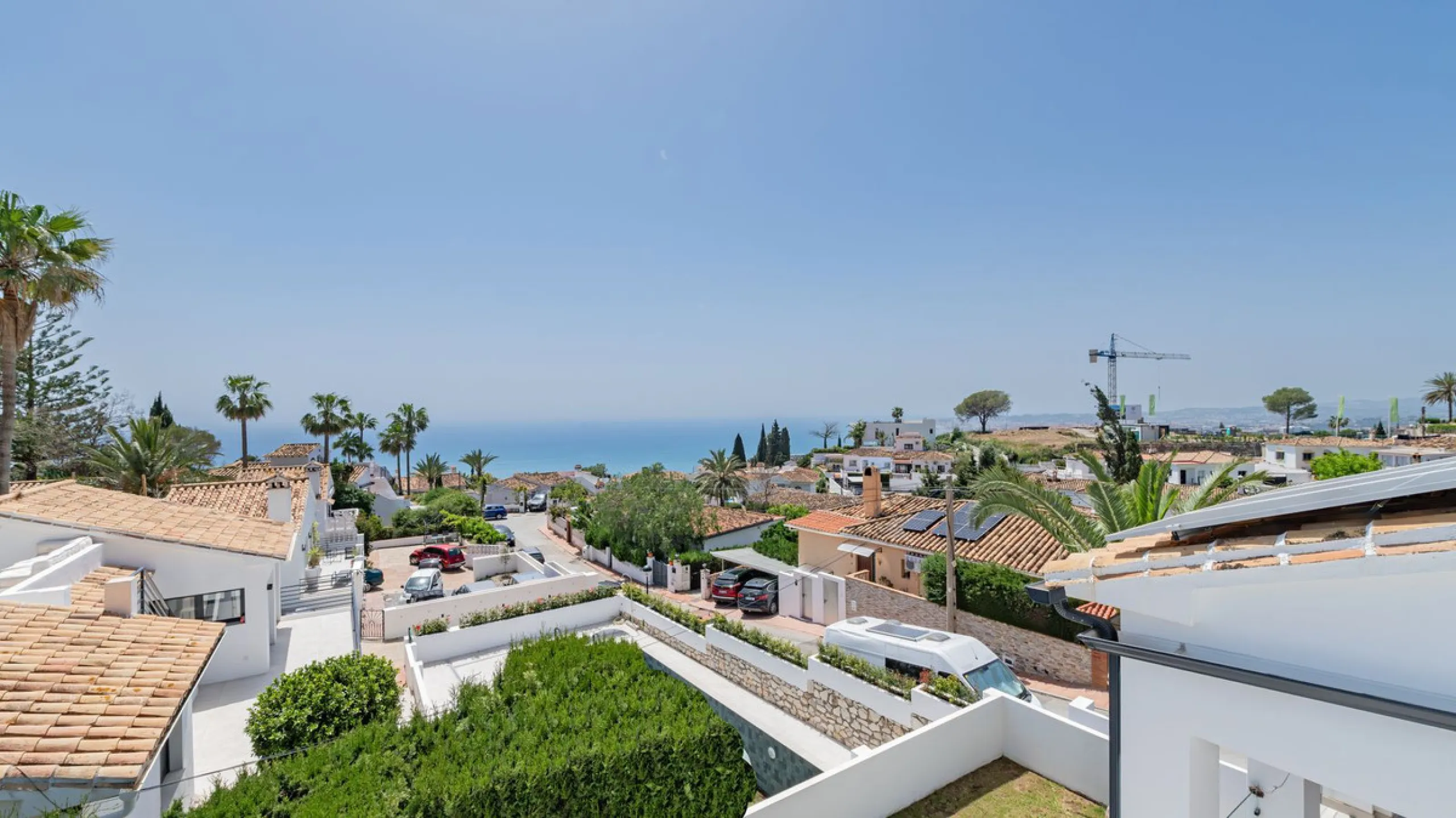 Detached villa set within an exclusive residential development, combining tranquillity, privacy and an unbeatable location.