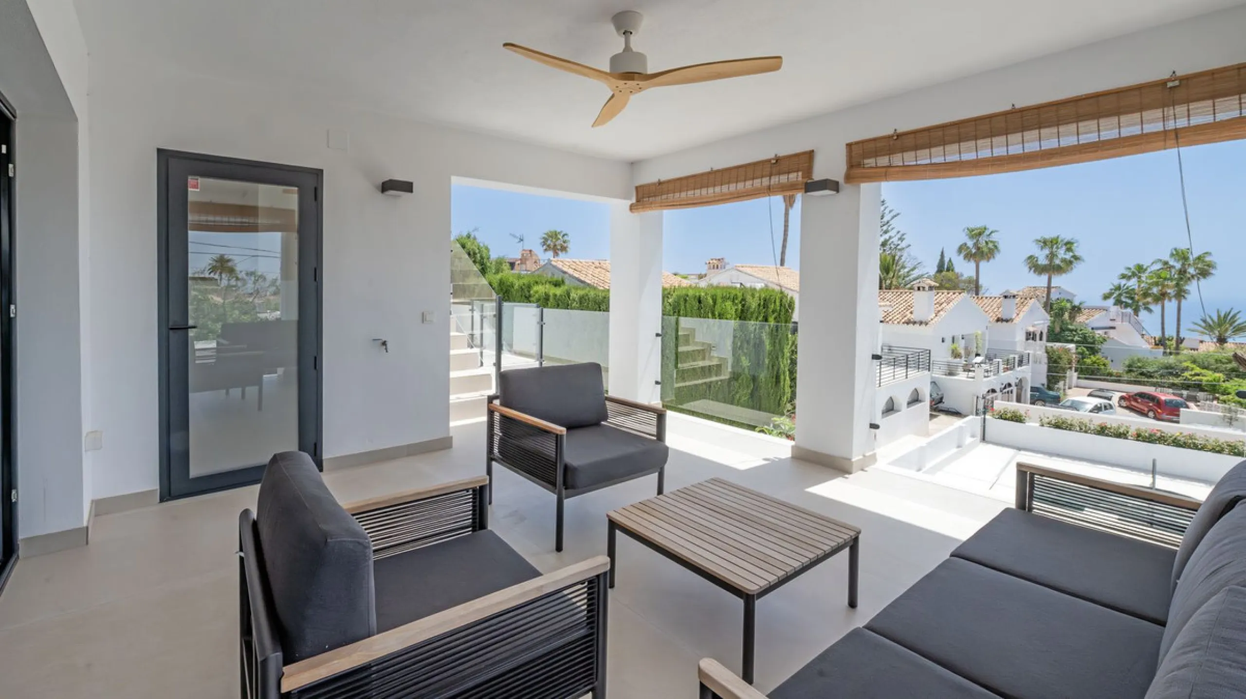 Detached villa set within an exclusive residential development, combining tranquillity, privacy and an unbeatable location.