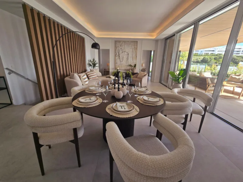 Luxury apartment located in the prestigious residential complex Santa Clara Homes, one of the most sought-after developments in Marbella. This exclusive duplex with private garden offers a unique combination of contemporary design, generous indoor and out