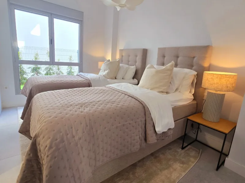 Luxury apartment located in the prestigious residential complex Santa Clara Homes, one of the most sought-after developments in Marbella. This exclusive duplex with private garden offers a unique combination of contemporary design, generous indoor and out