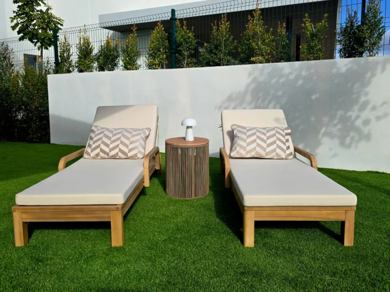 Luxury apartment located in the prestigious residential complex Santa Clara Homes, one of the most sought-after developments in Marbella. This exclusive duplex with private garden offers a unique combination of contemporary design, generous indoor and out