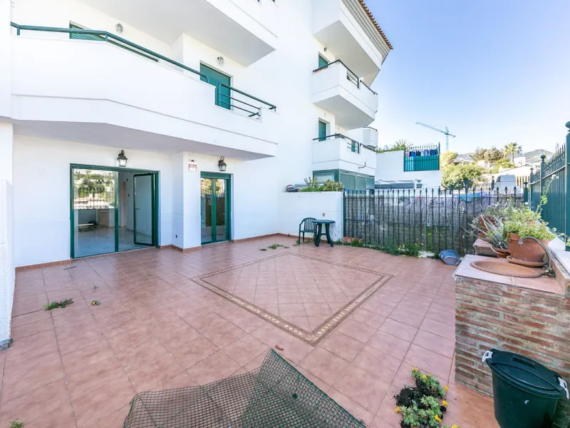 Your Private Oasis in Torreblanca! Ground Floor with Garden, Pool & Gym