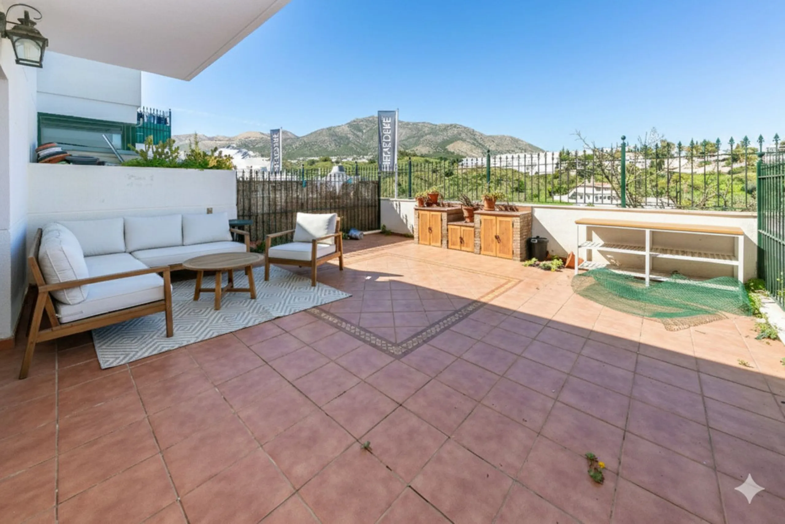 Your Private Oasis in Torreblanca! Ground Floor with Garden, Pool & Gym