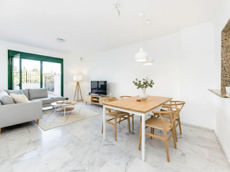 Your Private Oasis in Torreblanca! Ground Floor with Garden, Pool & Gym