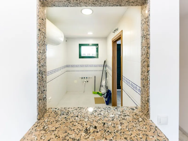 Your Private Oasis in Torreblanca! Ground Floor with Garden, Pool & Gym