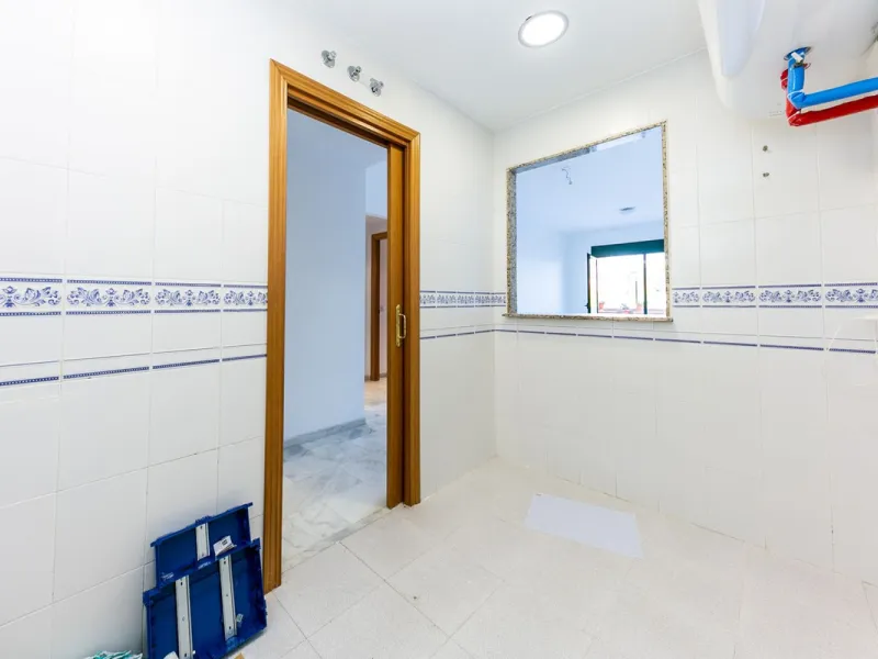 Your Private Oasis in Torreblanca! Ground Floor with Garden, Pool & Gym