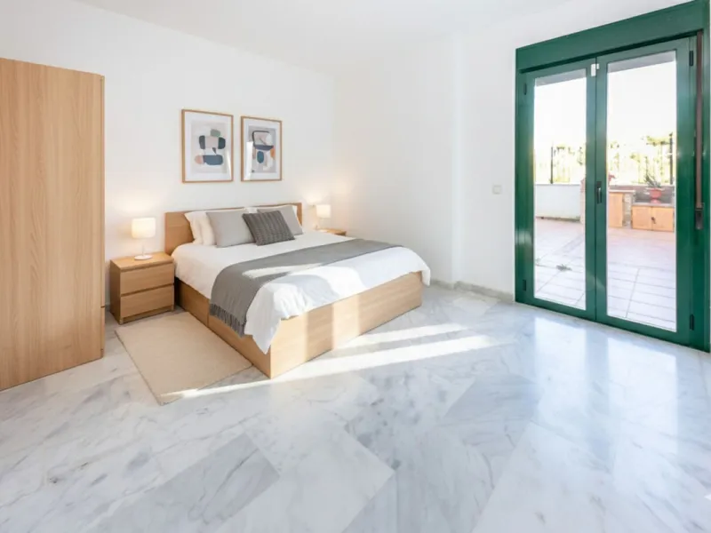 Your Private Oasis in Torreblanca! Ground Floor with Garden, Pool & Gym