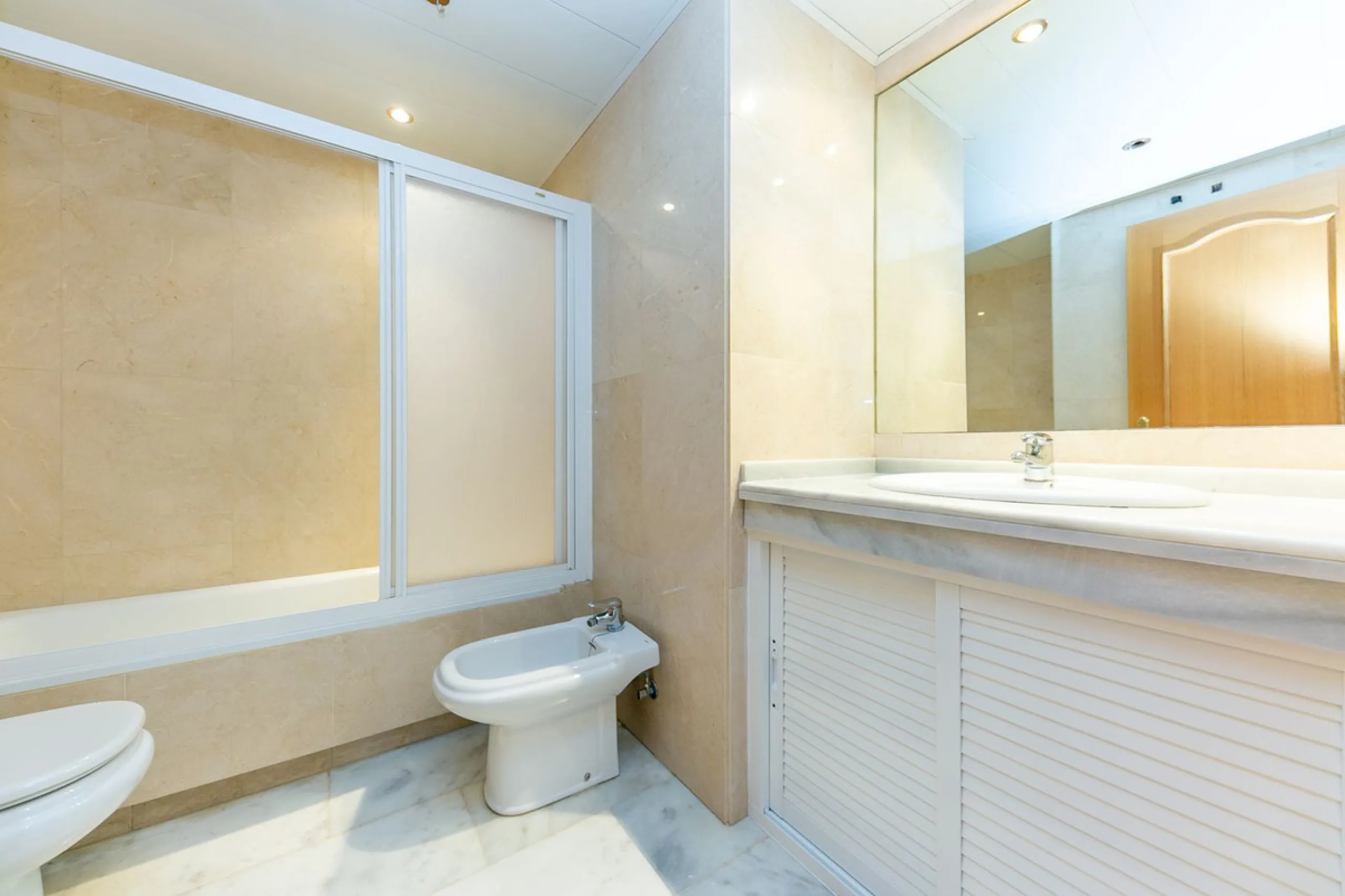 Your Private Oasis in Torreblanca! Ground Floor with Garden, Pool & Gym