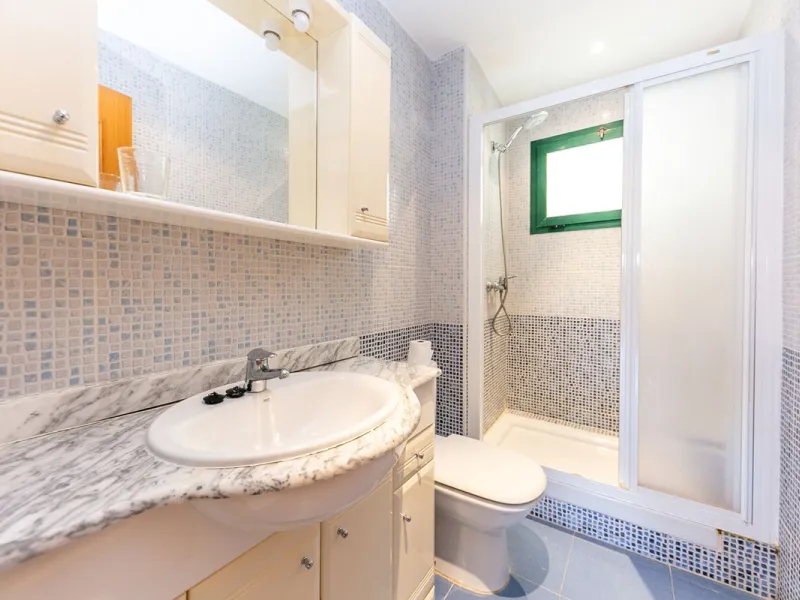 Your Private Oasis in Torreblanca! Ground Floor with Garden, Pool & Gym