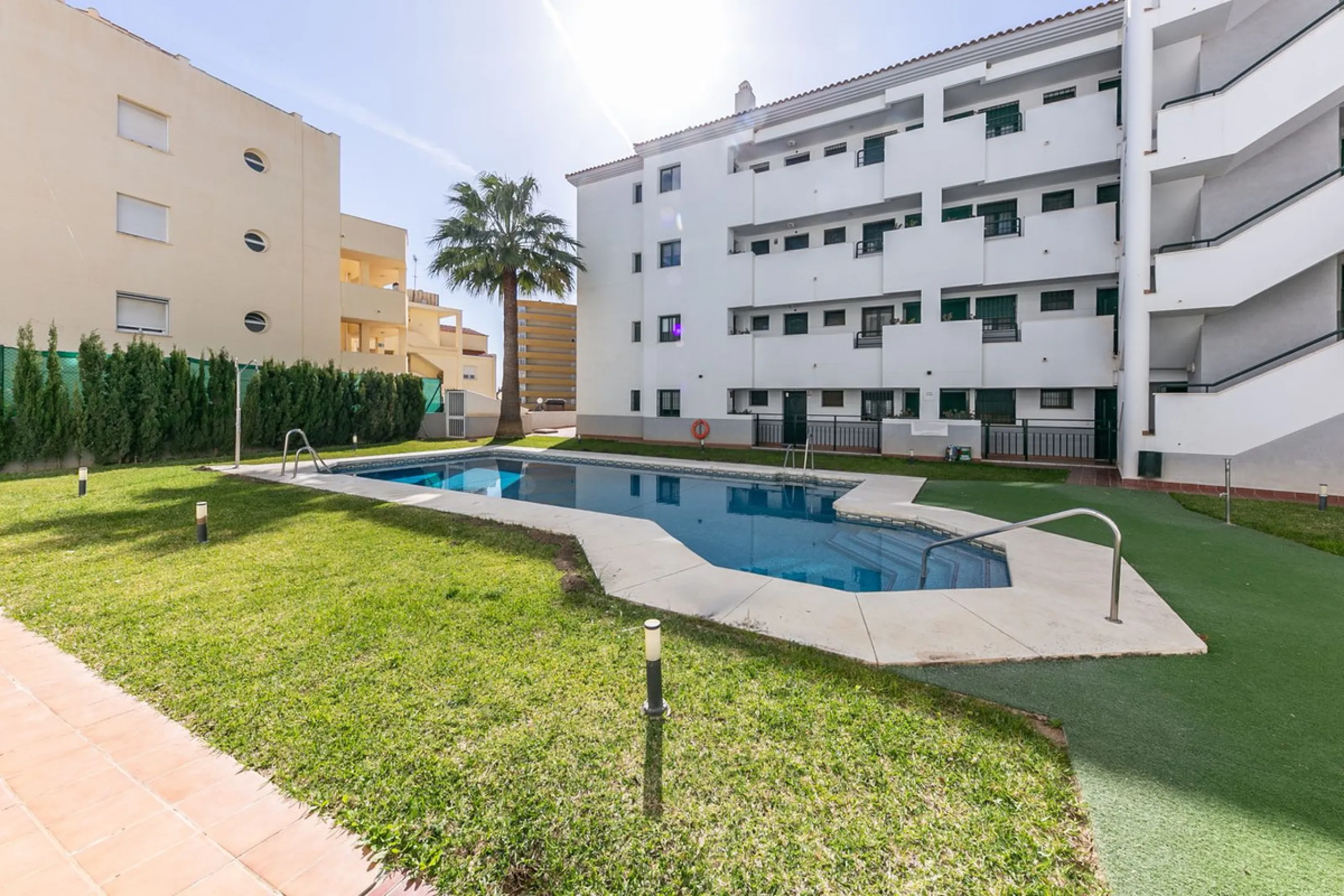 Your Private Oasis in Torreblanca! Ground Floor with Garden, Pool & Gym