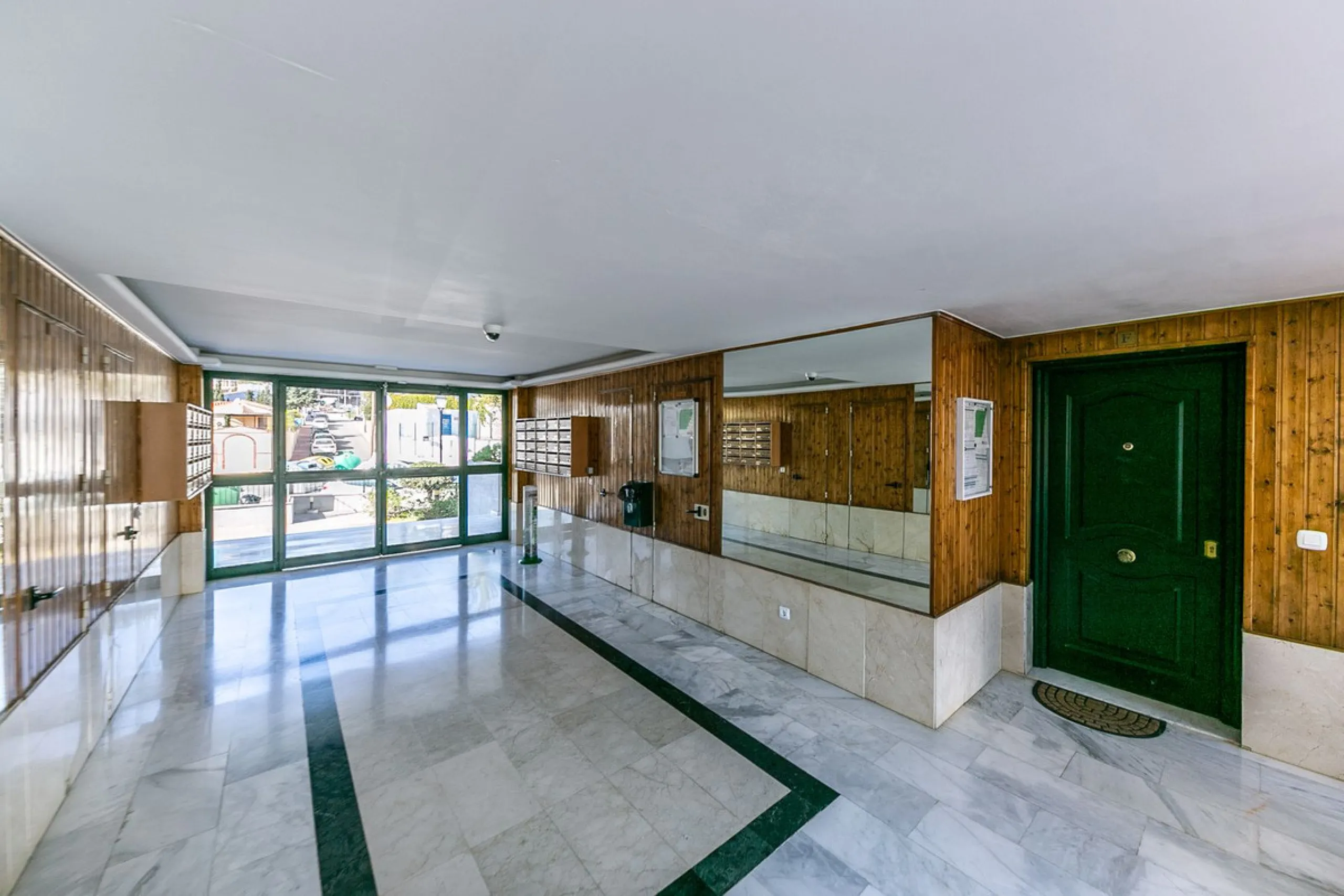 Your Private Oasis in Torreblanca! Ground Floor with Garden, Pool & Gym