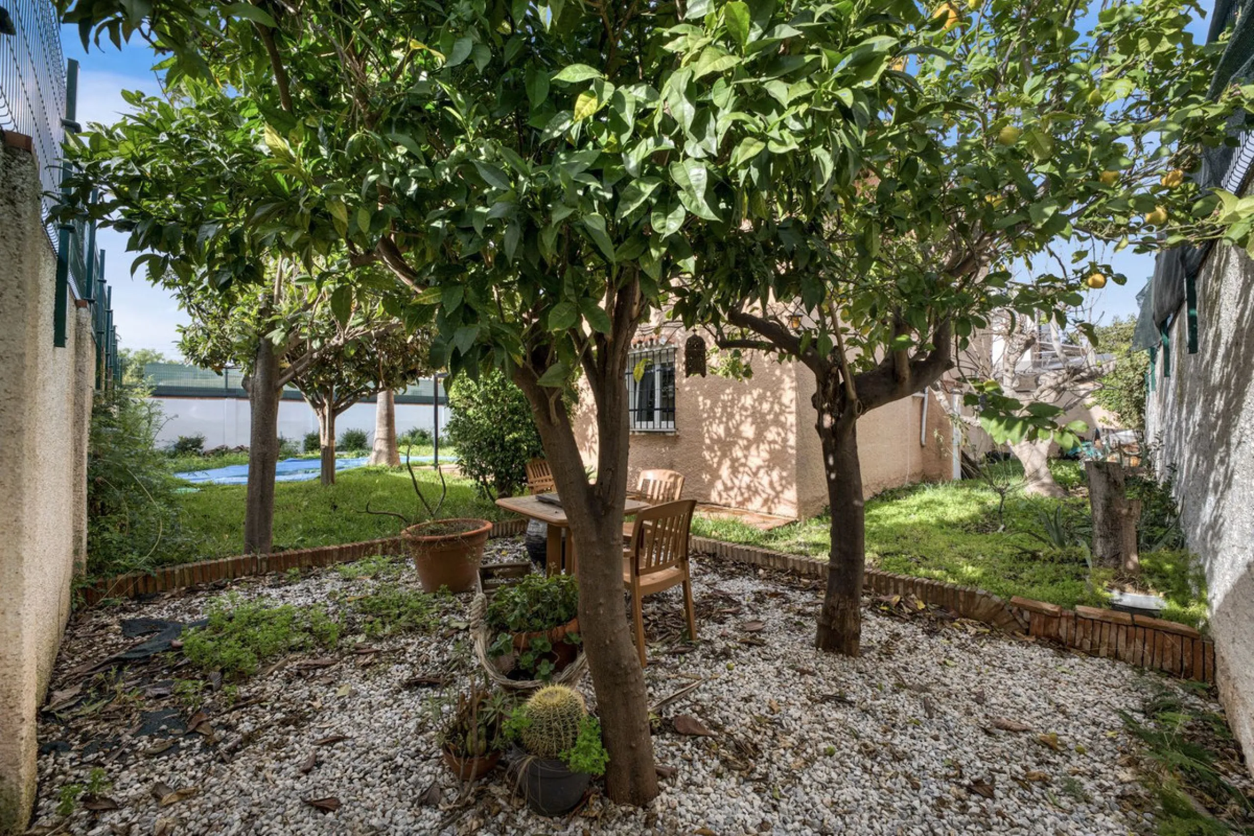 Diese beeindruckende Villa mit Aussicht – der ideale Rückzugsort für Ihre Familie