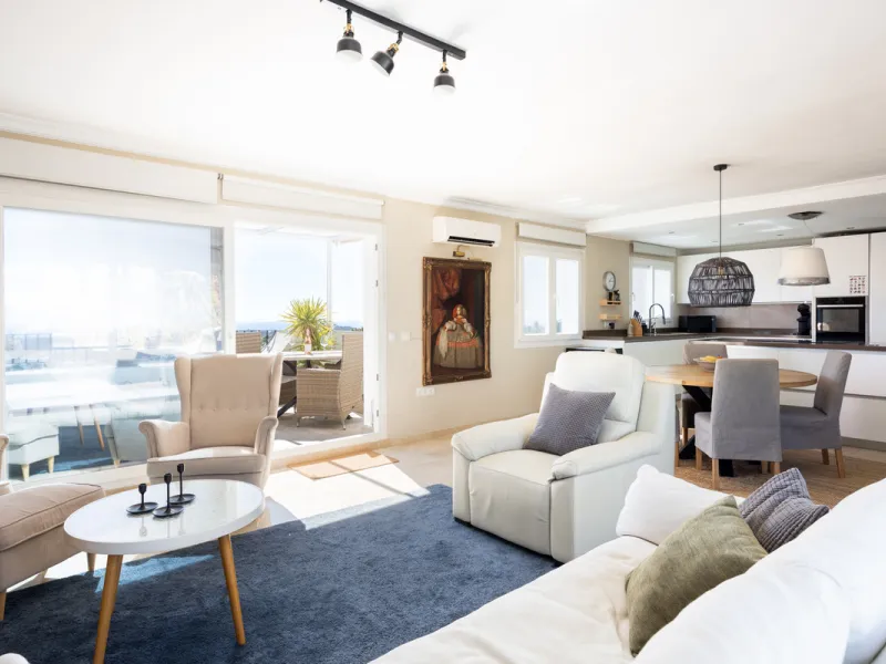 Apartment - Penthouse в продаже в El Paraiso, Málaga. В доме 2 спален и 2 ванных комнат. Площадь дома 115 м²