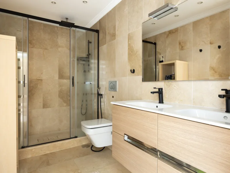 Apartment - Penthouse в продаже в El Paraiso, Málaga. В доме 2 спален и 2 ванных комнат. Площадь дома 115 м²