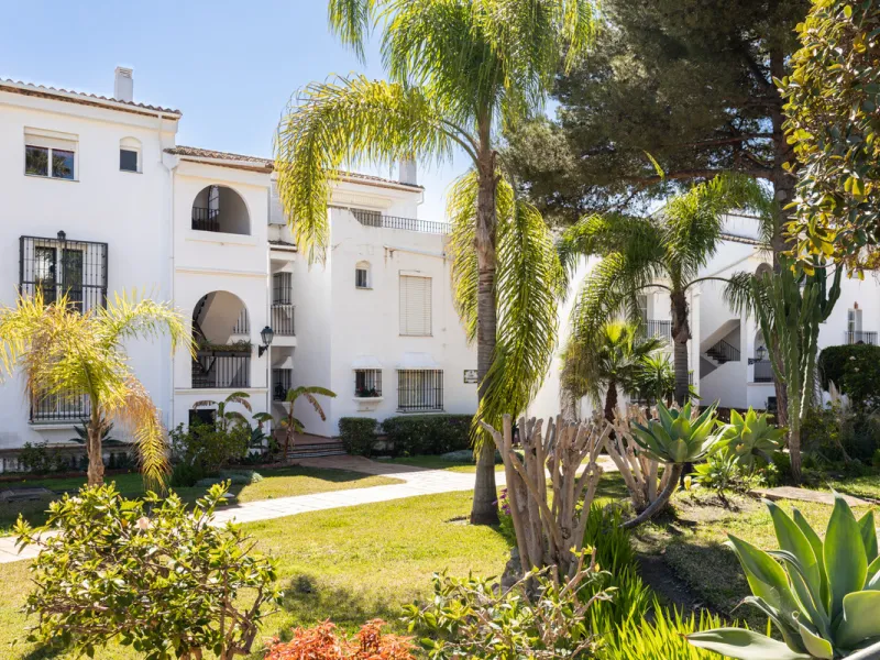 Apartment - Penthouse в продаже в El Paraiso, Málaga. В доме 2 спален и 2 ванных комнат. Площадь дома 115 м²