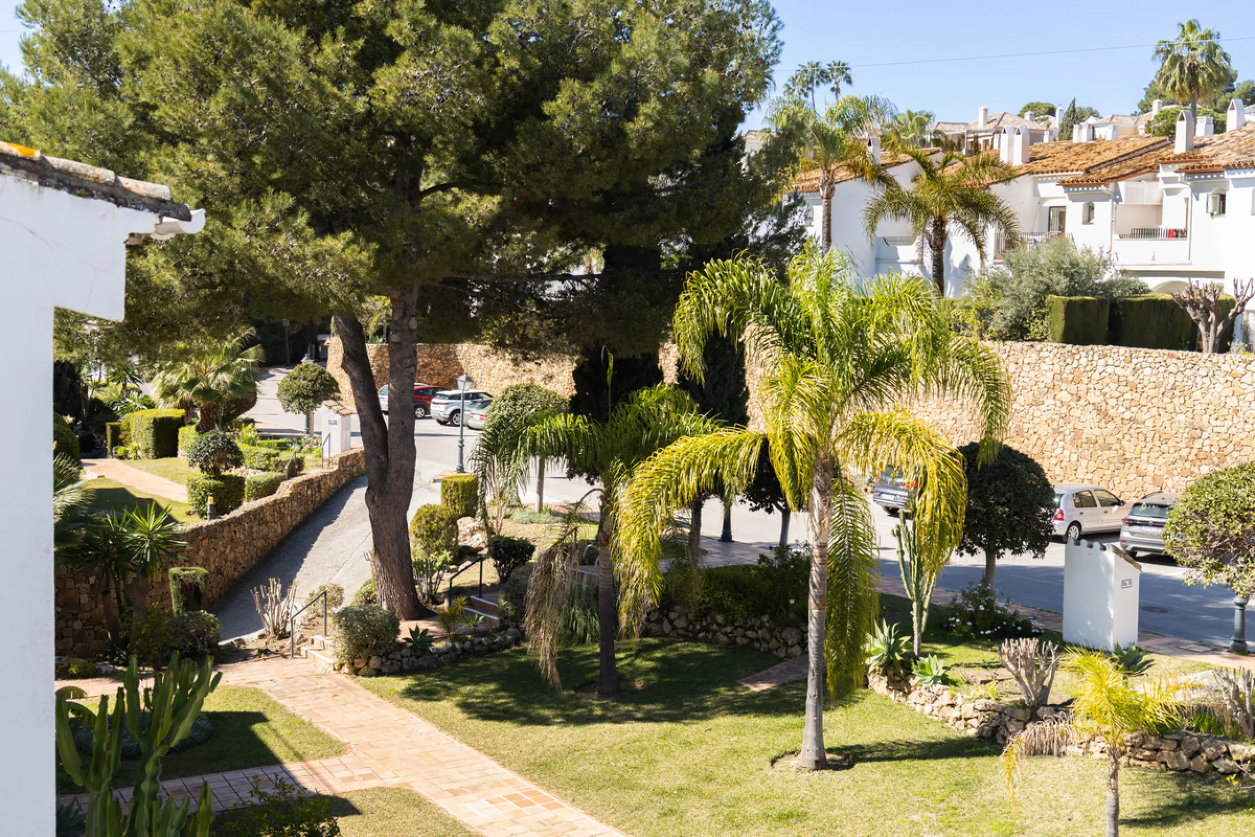 Apartment - Penthouse в продаже в El Paraiso, Málaga. В доме 2 спален и 2 ванных комнат. Площадь дома 115 м²