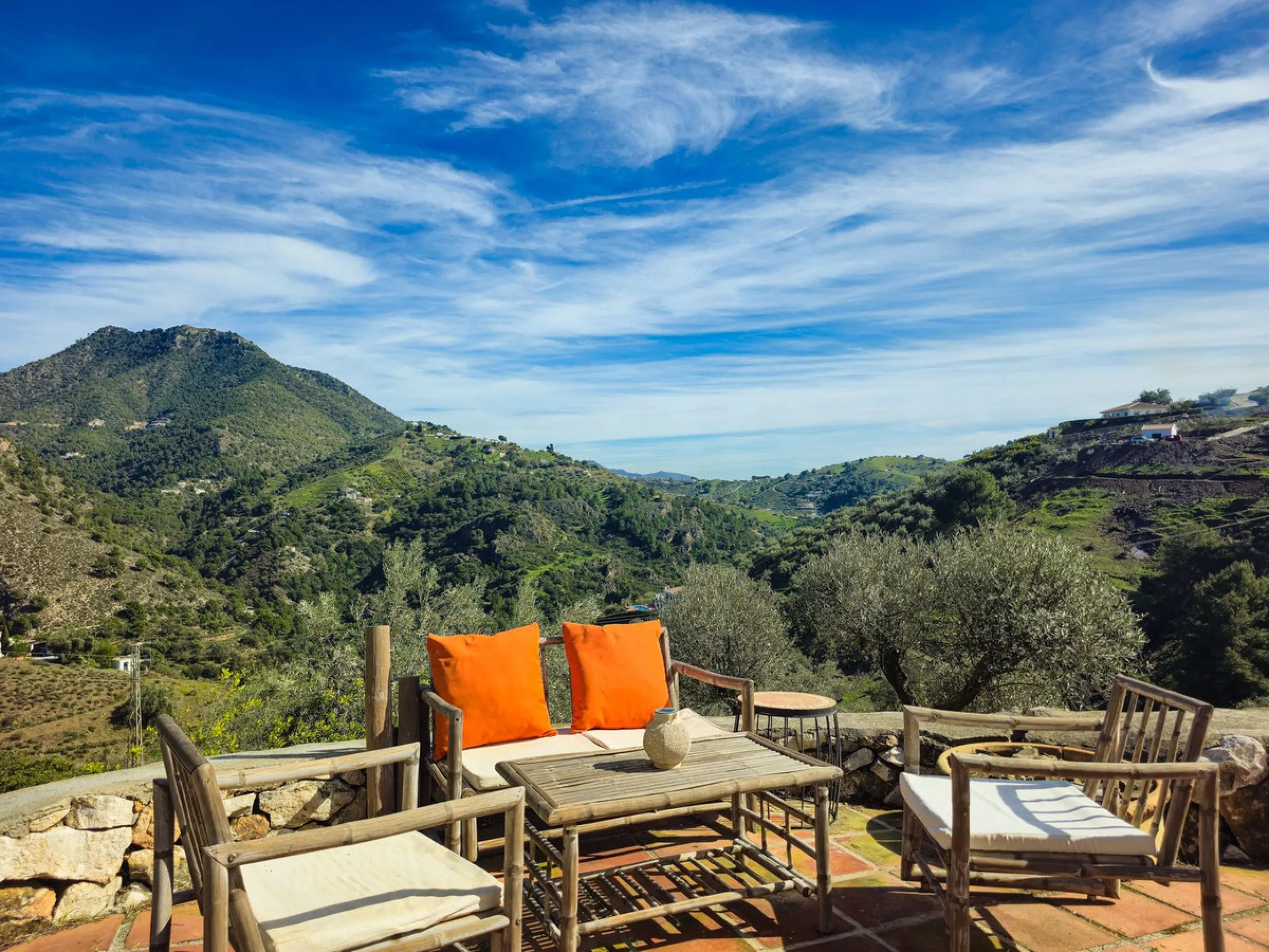 Beautiful countryside villa located in a peaceful valley setting, just a short drive from the vibrant town of Cómpeta. This beautiful country house has been renovated to the highest standards of quality and elegance, offering a refined modern-zen style fi