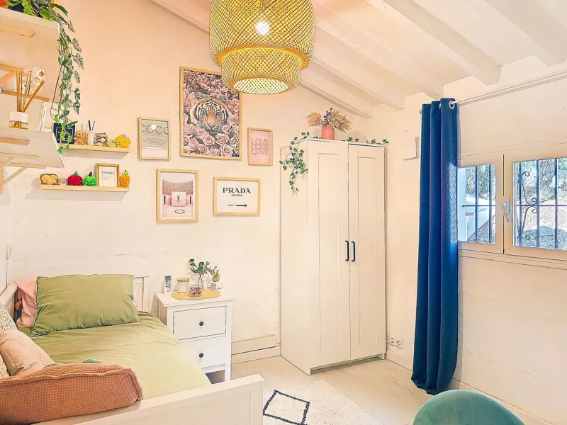 Beautiful countryside villa located in a peaceful valley setting, just a short drive from the vibrant town of Cómpeta. This beautiful country house has been renovated to the highest standards of quality and elegance, offering a refined modern-zen style fi