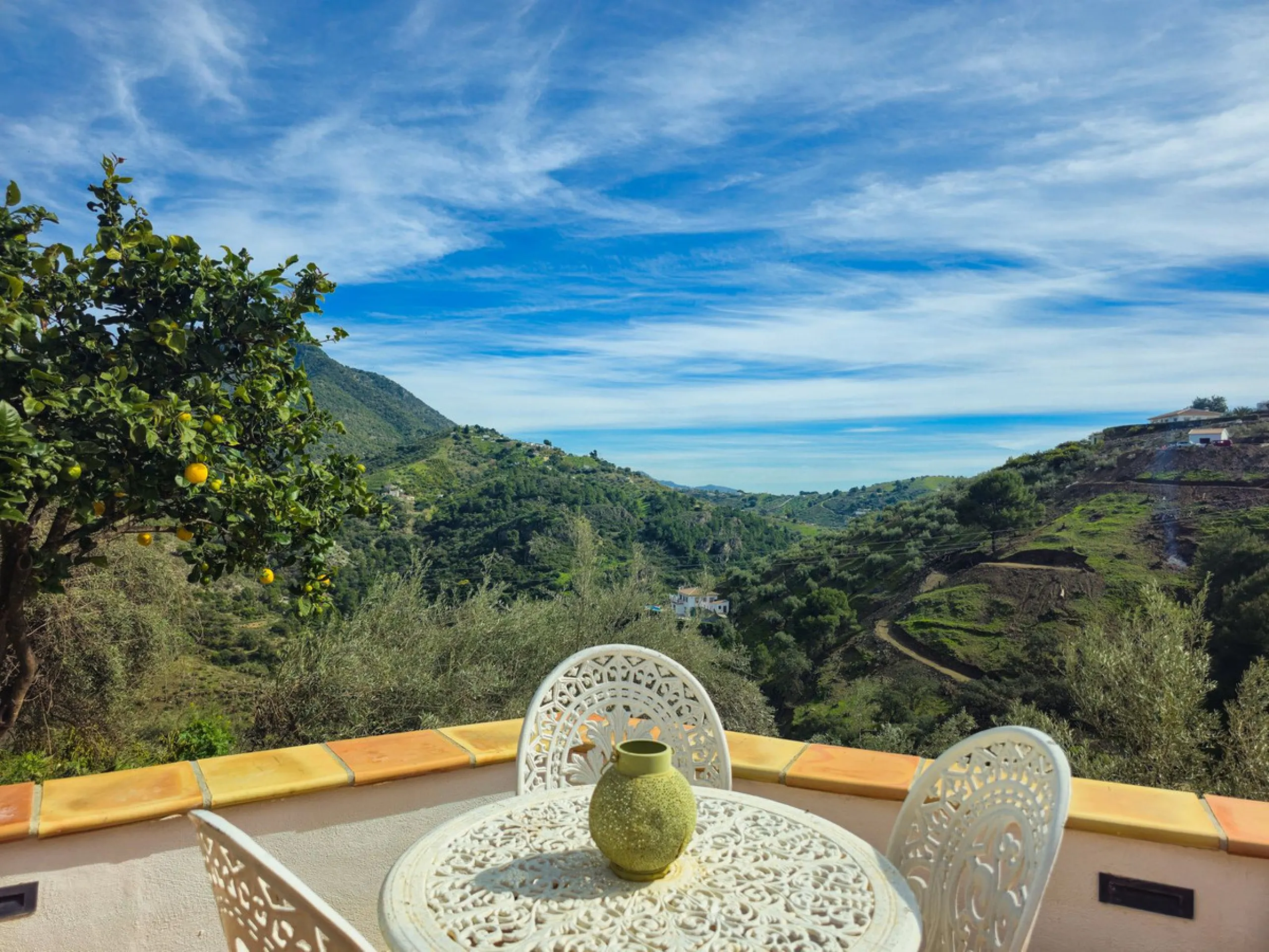 Beautiful countryside villa located in a peaceful valley setting, just a short drive from the vibrant town of Cómpeta. This beautiful country house has been renovated to the highest standards of quality and elegance, offering a refined modern-zen style fi