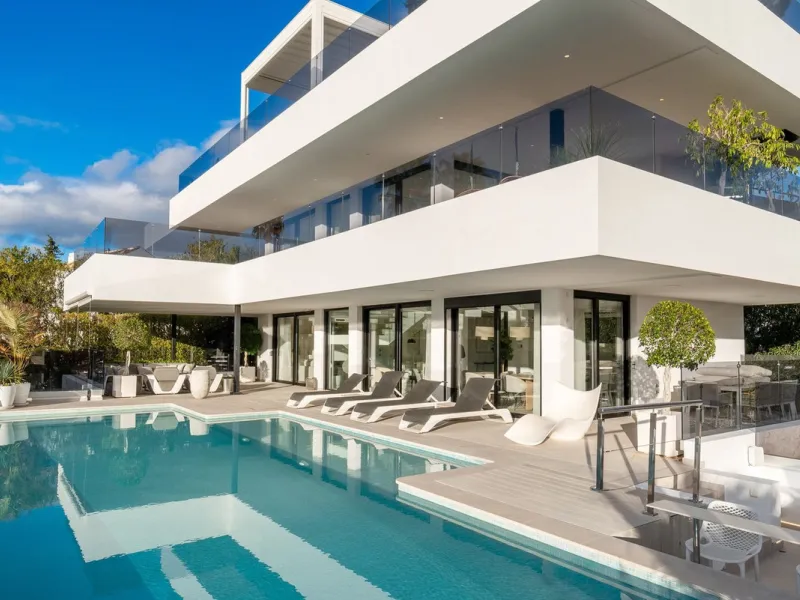 Represented exclusively by Spain Sotheby´s International Realty