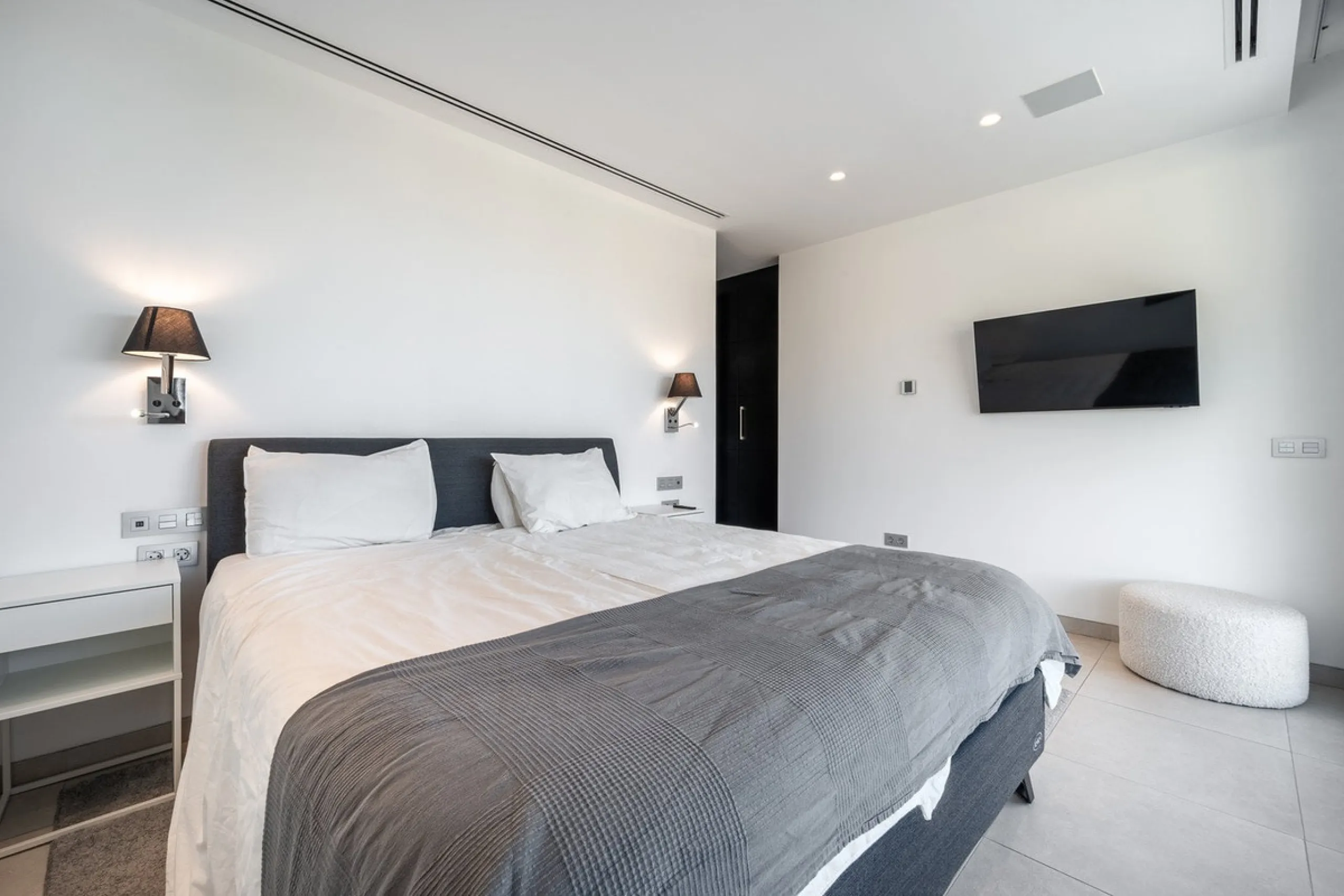 Represented exclusively by Spain Sotheby´s International Realty
