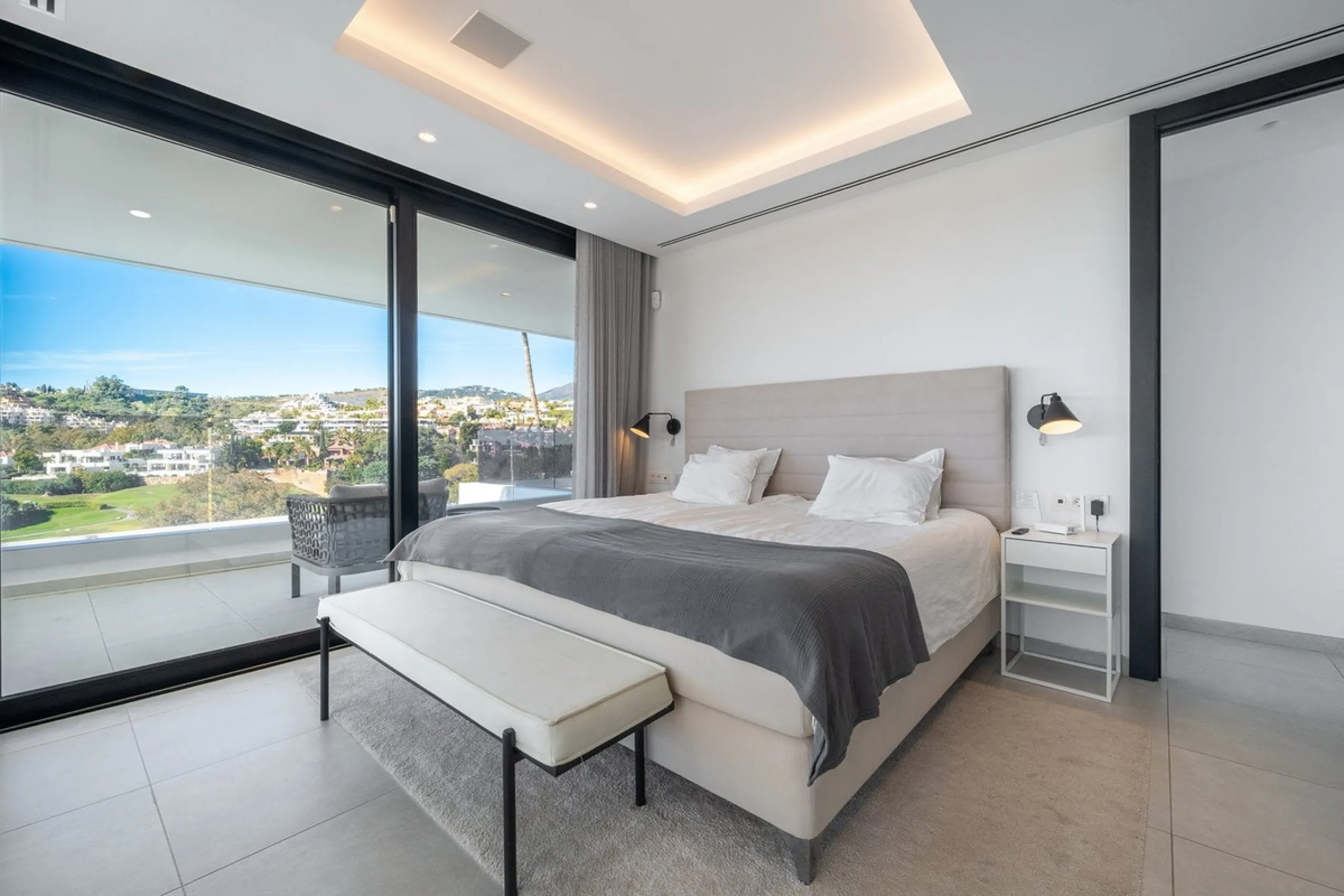 Represented exclusively by Spain Sotheby´s International Realty