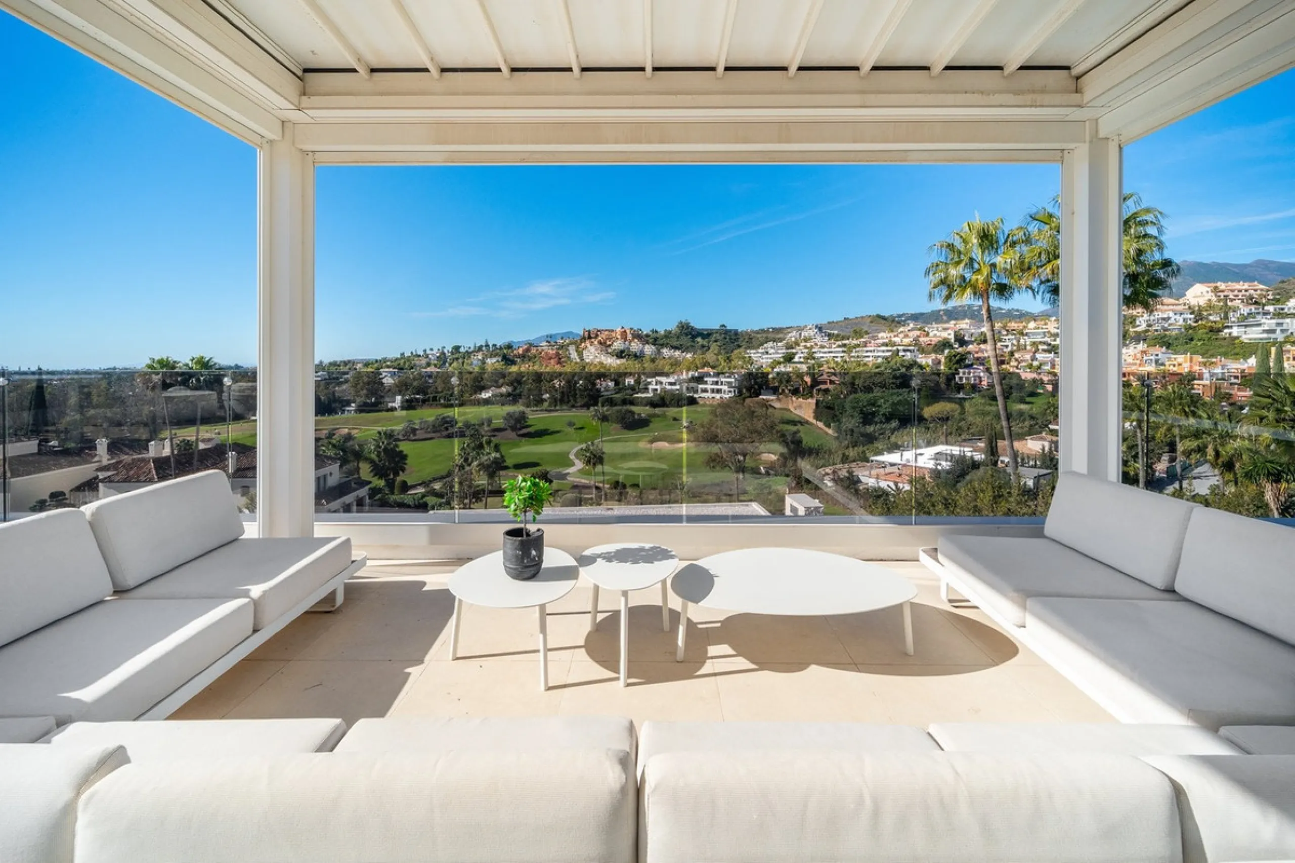 Represented exclusively by Spain Sotheby´s International Realty