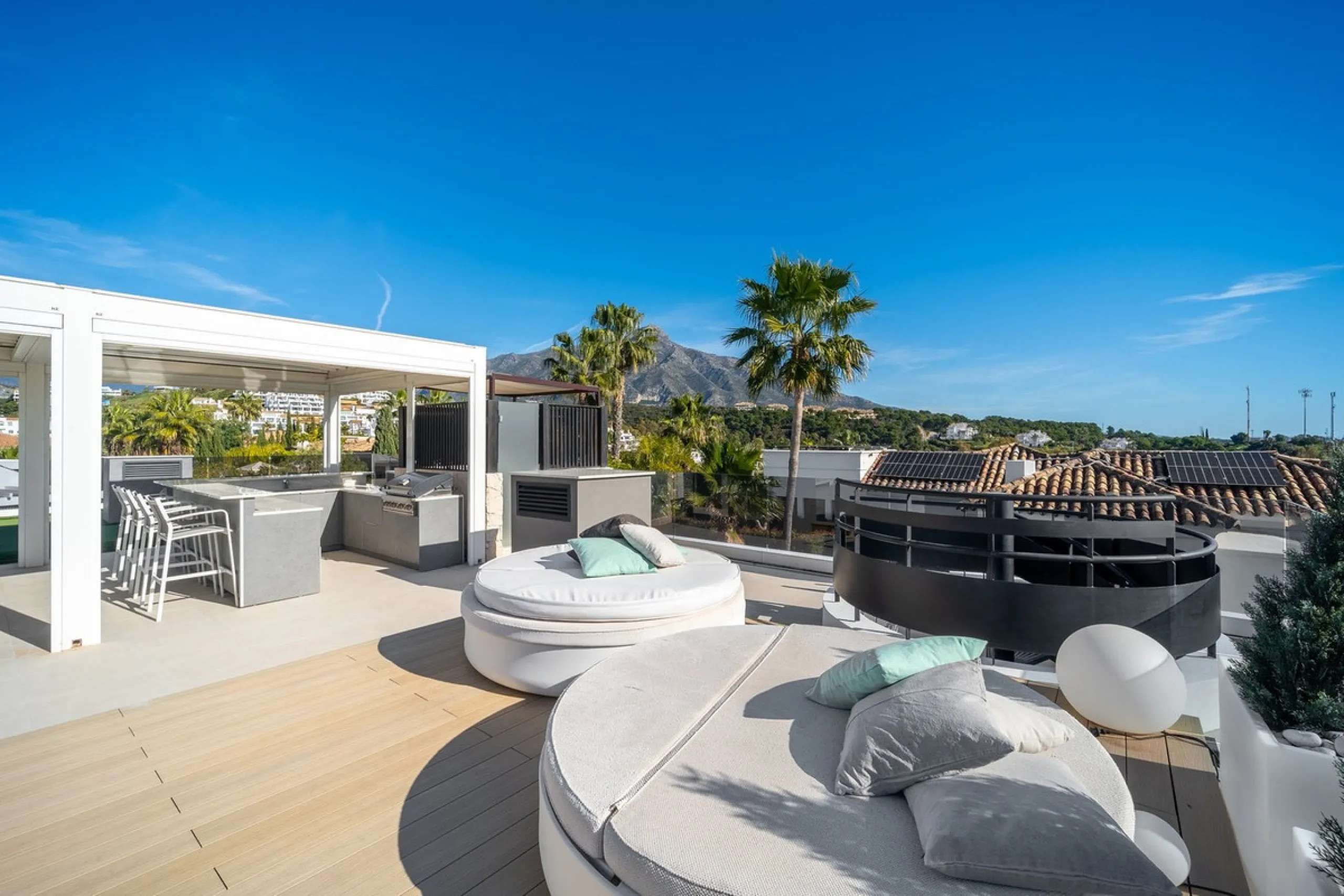 Represented exclusively by Spain Sotheby´s International Realty
