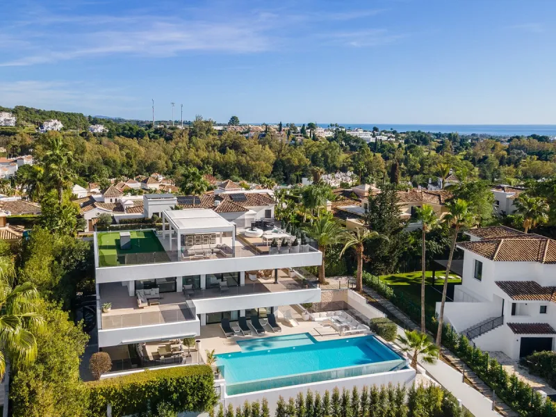 Represented exclusively by Spain Sotheby´s International Realty